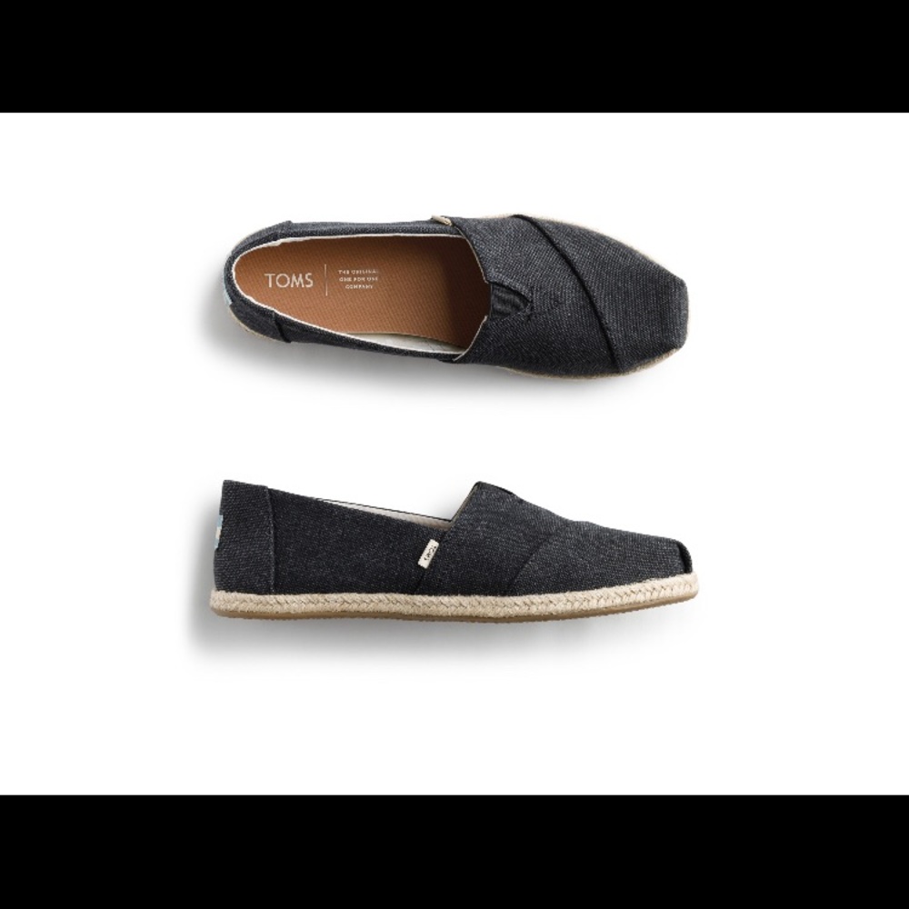 Women’s Toms